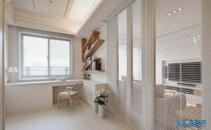 誰知道百葉窗簾價(jià)格怎樣計(jì)算?百葉窗簾多少錢一平方? 百葉窗簾價(jià)格