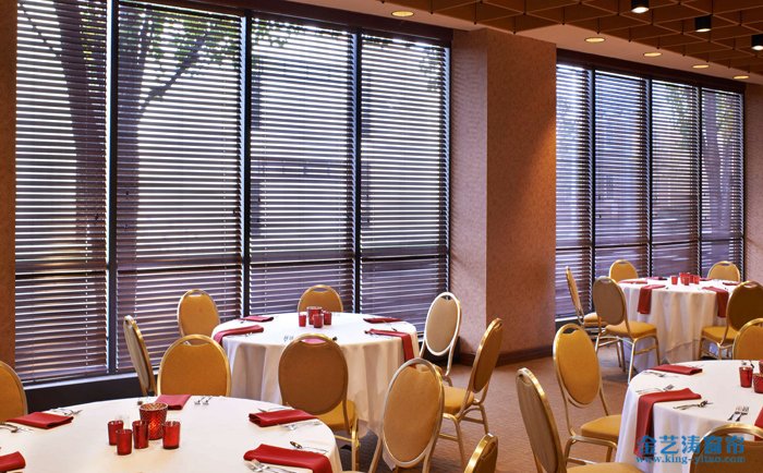 實(shí)木百葉窗簾多少錢?家里安裝它好不好? 百葉簾