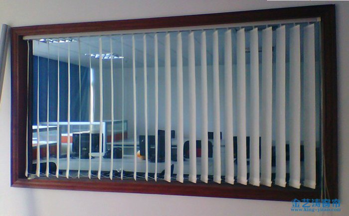 窗簾布批發 窗簾布批發介紹 垂直簾