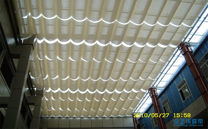 fcs電動(dòng)天棚簾價(jià)格多少一平?fcs電動(dòng)天棚簾價(jià)格的算法 天棚簾