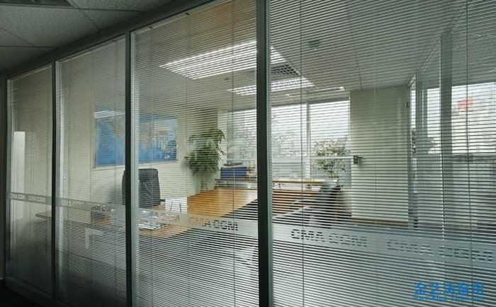 怎樣選購塑鋁百葉窗簾?小編幫你輕松選購 塑鋁百葉窗簾