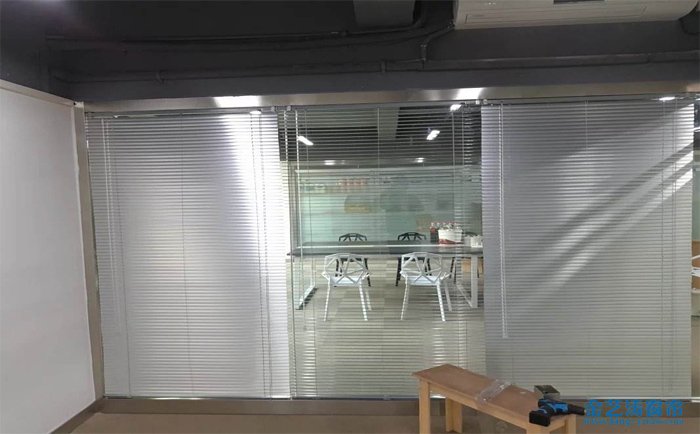 電動窗簾有什么優勢—為你介紹電動窗簾的優勢 電動窗簾